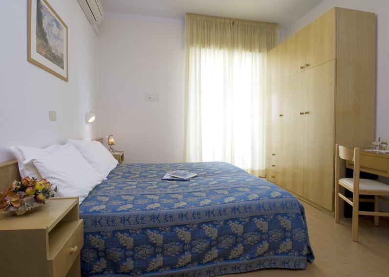 Hotel Nives Riccione Room photo